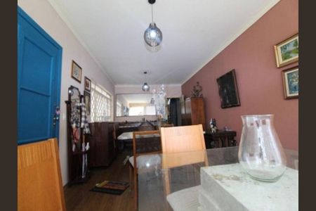 Casa à venda com 3 quartos, 300m² em Mirandópolis, São Paulo