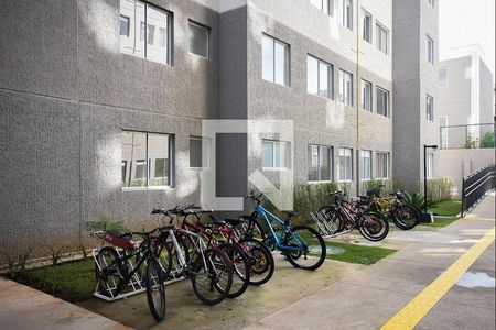 Bicicletário de apartamento para alugar com 2 quartos, 42m² em Jardim Maria Duarte, São Paulo