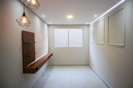 Sala de apartamento para alugar com 2 quartos, 42m² em Jardim Maria Duarte, São Paulo