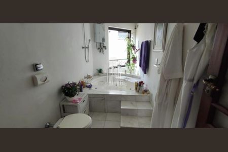 Casa à venda com 350m², 4 quartos e 3 vagas