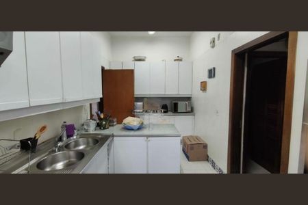 Casa à venda com 350m², 4 quartos e 3 vagas