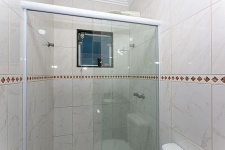 Casa à venda com 140m², 3 quartos e 2 vagasBanheiro