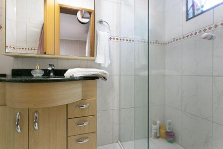 Casa à venda com 140m², 3 quartos e 2 vagasBanheiro da Suíte 2