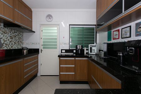 Casa à venda com 140m², 3 quartos e 2 vagasCozinha