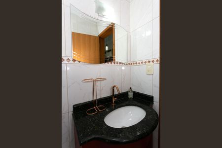 Casa à venda com 140m², 3 quartos e 2 vagasBanheiro