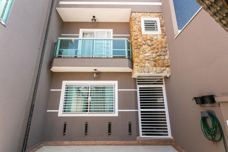 Casa à venda com 140m², 3 quartos e 2 vagasFachada