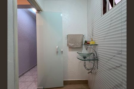 Casa à venda com 183m², 3 quartos e 2 vagasLavabo 2