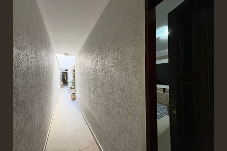 Casa à venda com 183m², 3 quartos e 2 vagasCorredor