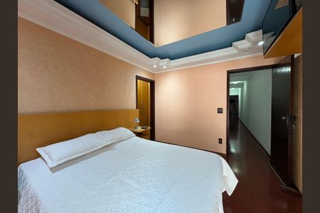 Casa à venda com 183m², 3 quartos e 2 vagasSuite