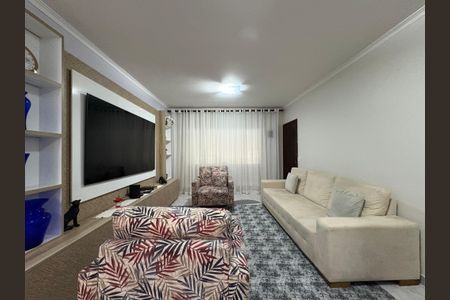 Casa à venda com 183m², 3 quartos e 2 vagasSala