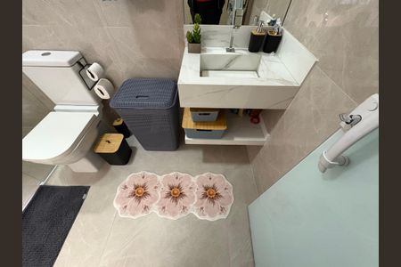 Casa à venda com 183m², 3 quartos e 2 vagasBanheiro