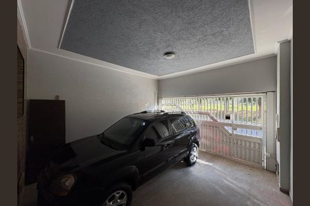 Casa à venda com 183m², 3 quartos e 2 vagasGaragem
