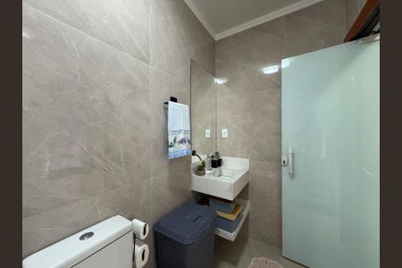 Casa à venda com 183m², 3 quartos e 2 vagasBanheiro