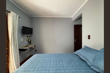 Casa à venda com 183m², 3 quartos e 2 vagasQuarto 2