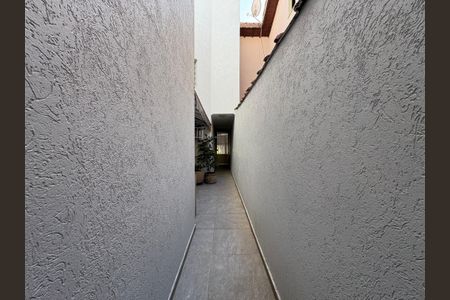 Casa à venda com 183m², 3 quartos e 2 vagasCorredor