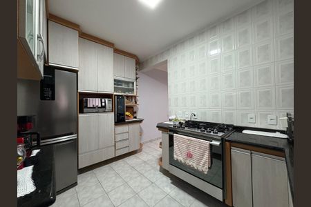 Casa à venda com 183m², 3 quartos e 2 vagasCozinha