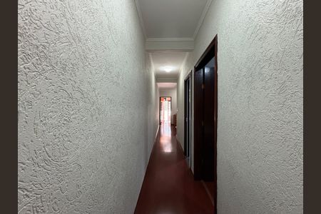 Casa à venda com 183m², 3 quartos e 2 vagasEscritório/ corredor acesso aos dormitórios 