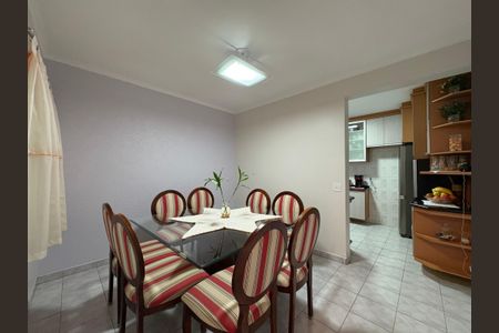 Casa à venda com 183m², 3 quartos e 2 vagasSala de Jantar