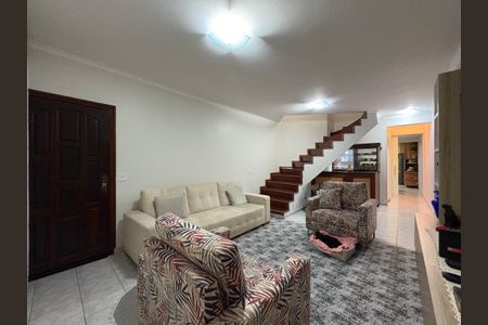 Casa à venda com 183m², 3 quartos e 2 vagasSala