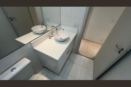 Apartamento à venda com 113m², 3 quartos e 3 vagasBanheiro da Suíte