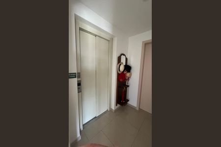 Apartamento à venda com 113m², 3 quartos e 3 vagasBanheiro Social