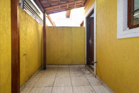 Casa para alugar com 80m², 2 quartos e 1 vaga Casa para alugar com 80m², 2 quartos e 1 vagaÁrea de Serviço
