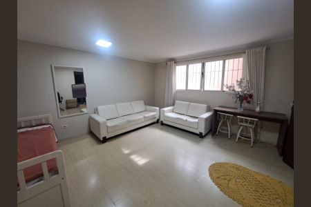 Casa para alugar com 160m², 4 quartos e 4 vagas Casa para alugar com 160m², 4 quartos e 4 vagasQuarto 3