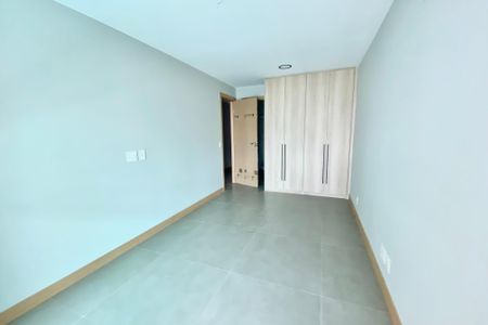 Apartamento para alugar com 191m², 4 quartos e 2 vagasSuíte 1