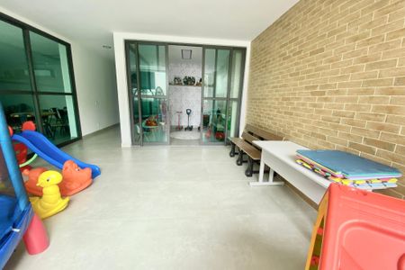 Apartamento para alugar com 191m², 4 quartos e 2 vagasÁrea comum