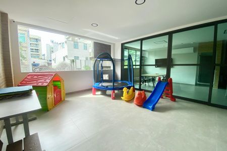 Apartamento para alugar com 191m², 4 quartos e 2 vagasÁrea comum