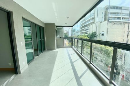 Apartamento para alugar com 191m², 4 quartos e 2 vagasVaranda sala