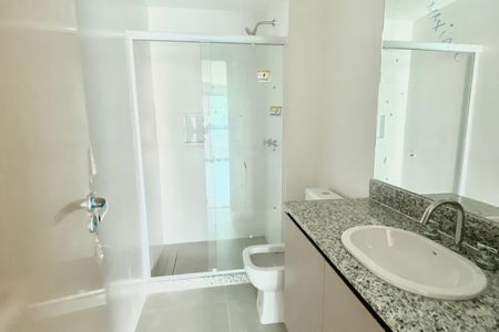 Apartamento para alugar com 191m², 4 quartos e 2 vagasBanheiro da Suíte 1