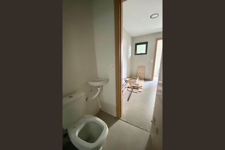 Apartamento para alugar com 191m², 4 quartos e 2 vagasBanheiro de serviço