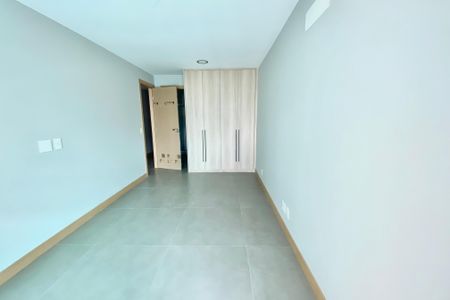 Apartamento para alugar com 191m², 4 quartos e 2 vagasSuíte 1