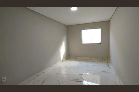 Casa para alugar com 111m², 2 quartos e 1 vagaSala