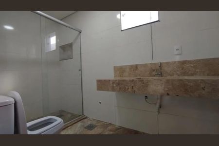 Casa para alugar com 111m², 2 quartos e 1 vagaBanheiro