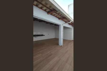 Casa para alugar com 111m², 2 quartos e 1 vagaVaranda