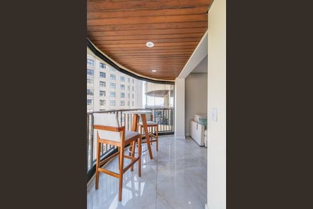 Varanda Gourmet de apartamento à venda com 3 quartos, 112m² em Alphaville Industrial, Barueri