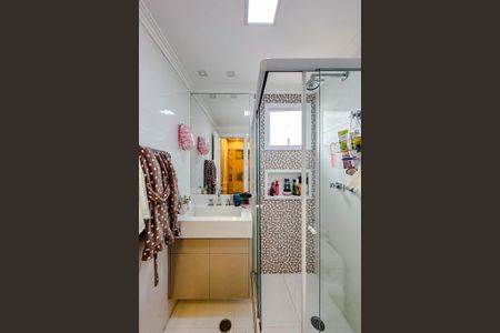 Apartamento à venda com 80m², 2 quartos e 2 vagasBanheiro da Suíte