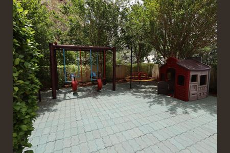 Apartamento à venda com 177m², 4 quartos e 3 vagasÁrea comum - Playground