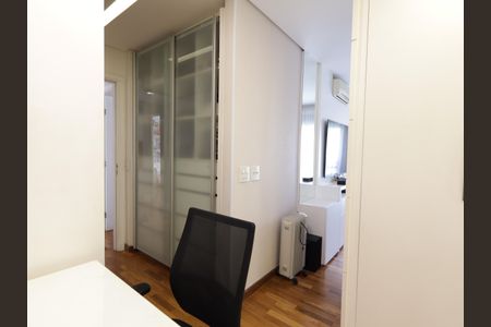Apartamento à venda com 177m², 4 quartos e 3 vagasCloset da suíte