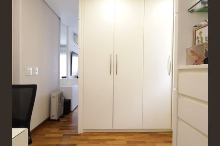 Apartamento à venda com 177m², 4 quartos e 3 vagasCloset da suíte