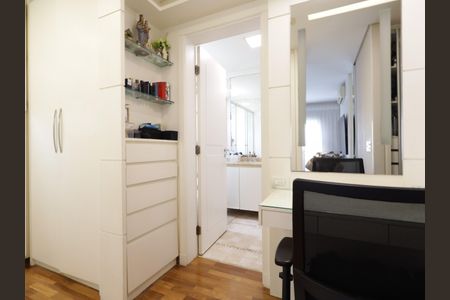 Apartamento à venda com 177m², 4 quartos e 3 vagasCloset da suíte