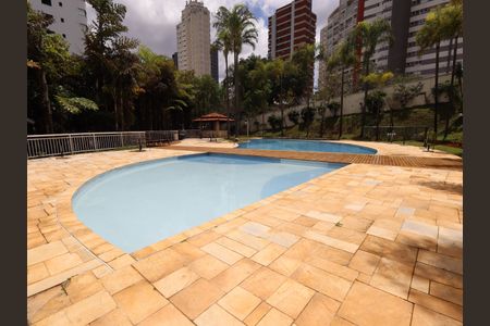 Apartamento à venda com 177m², 4 quartos e 3 vagasÁrea comum - Piscina