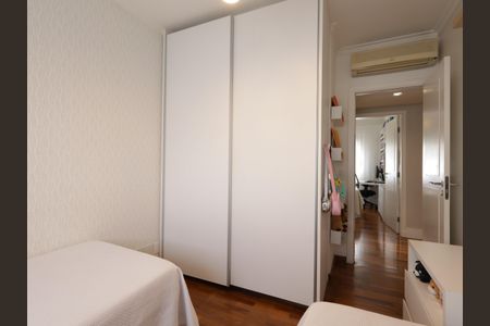 Apartamento à venda com 177m², 4 quartos e 3 vagasQuarto