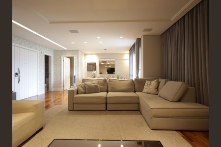 Apartamento à venda com 177m², 4 quartos e 3 vagasSala