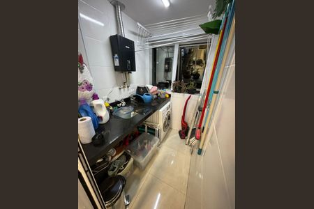 Apartamento à venda com 64m², 2 quartos e 2 vagasÁrea de Serviço