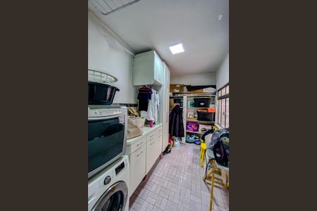 Casa à venda com 150m², 2 quartos e 1 vagaÁrea de Serviço