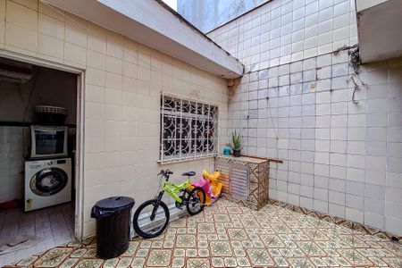 Casa à venda com 150m², 2 quartos e 1 vagaÁrea externa