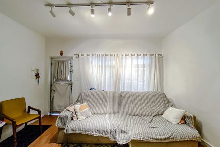 Casa à venda com 150m², 2 quartos e 1 vagaSala